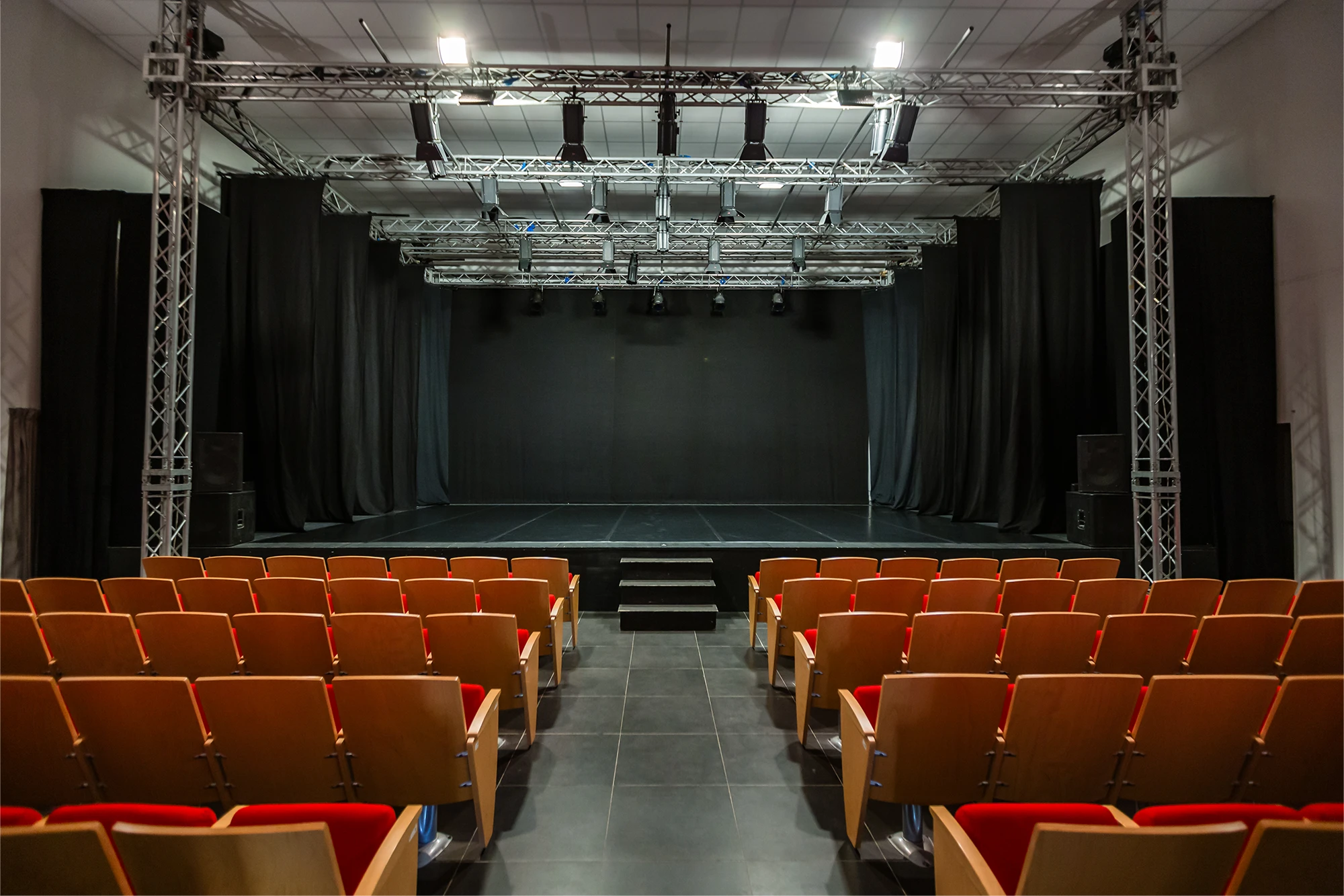 TEATRO NARDINI - ROSIGNANO M.MO